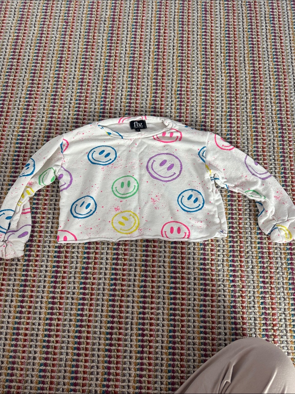 Flowers by Zoe White Cropped Sweatshirt with Multicolor Smiley Faces